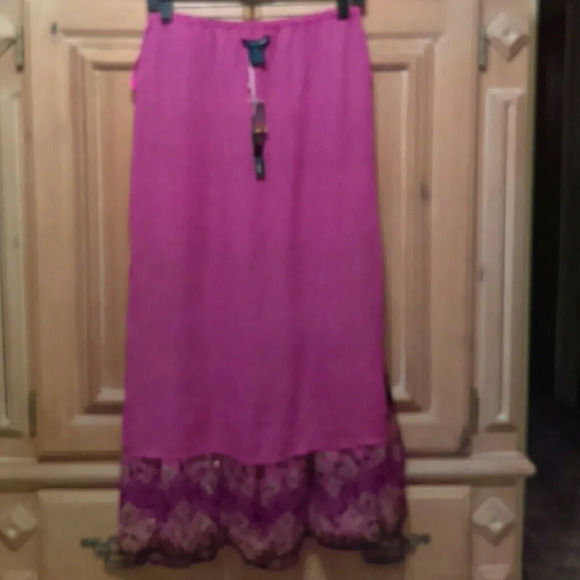 Skirts saint tropes. West - Picture 3 of 3